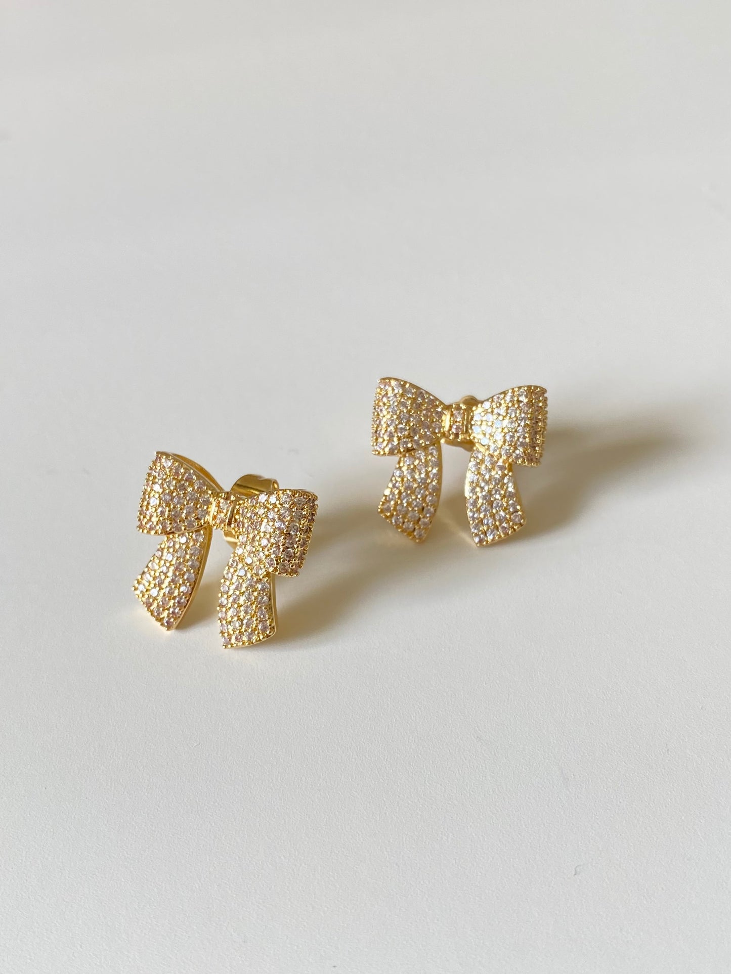 Dainty Gold Bow Earrings