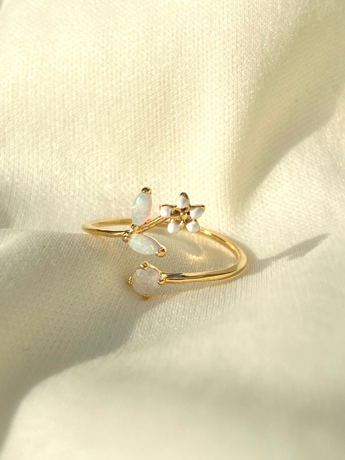 Gold Floral White Adjustable Ring